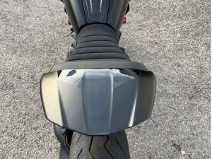 Tapa Colín Ducati Diavel 1260